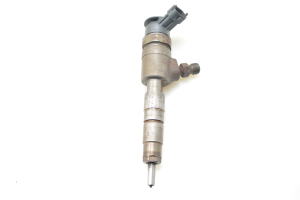  Fuel injector 