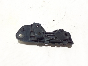  Front bumper bracket 