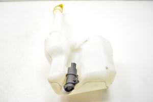 Front washer fluid reservoir - 2891000023R