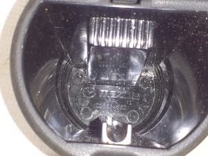 Mazda CX-3 (2015–2026) Salona konsoles cita detaļa C23564660 - 4