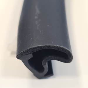  Front door sealing rubber 