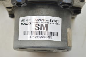 Hyundai ix35 (2009–2015) ABS Steuergerät 589202Y670 - 3