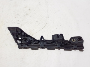  Rear bumper bracket 