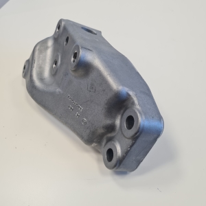 Volkswagen Tiguan (2007–2016) Motorhalter 3C0199117J - 4