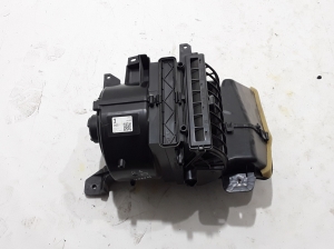   Cabin shoulder motor 