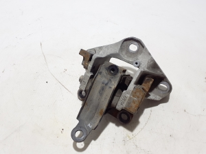 Support de boîte de vitesses - DB2W-39-08Y