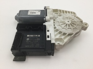 Volkswagen Passat B6 (2005–2010) Front door window regulator motor 1K0959702P - 3