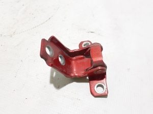 Mazda CX-3 (2015–2026) Tagumise külgukse alumine hing KD5372240 - 3