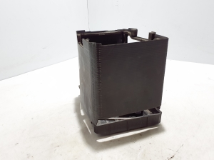 Mazda CX-3 (2015–2026) Batteriehalter D09T56041 - 2
