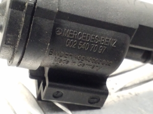 Mercedes Benz CLS-Class 218 (2011–2018) Magnetventil 0025407097 - 3