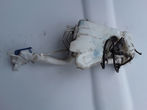 Scheibenwaschbehälter vorne - 2118603860