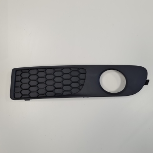 Front bumper fog lamp cover - 30655929