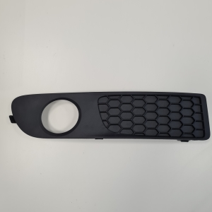 Front bumper fog lamp cover - 30655930