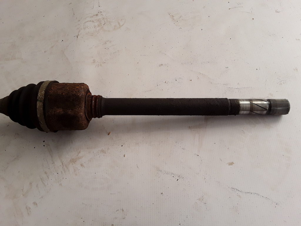 RENAULT Trafic 2 generation (2001-2015) Front Right Driveshaft 8200452268, 7711368831 21080487