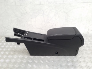 Center console - 3G1863241C
