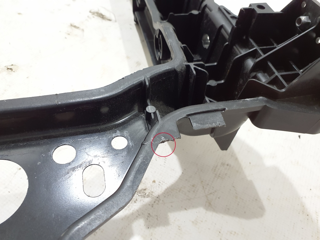 RENAULT Captur 2 generation (2019-2023) Right Headlight Mount Plate 625009677R 23671321