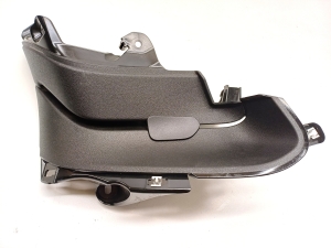 Interior trim of the rear strut - 31651954