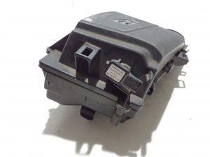 Mercedes Benz E-Class W212 (2009–2015) Luftfiltergehäuse A2780900101 - 5