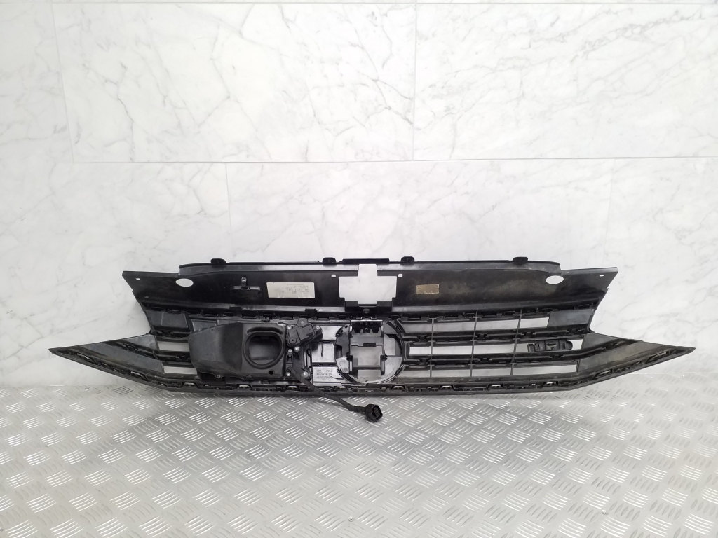 VOLKSWAGEN Passat B8 (2014-2023) Front Upper Grill 3G0853653 24842033