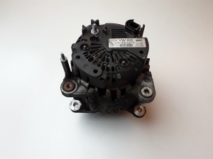 Skoda Octavia II (2004–2013) Alternator 03C903025D - 3
