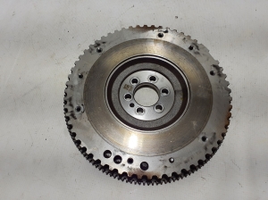  Clutch flywheel 