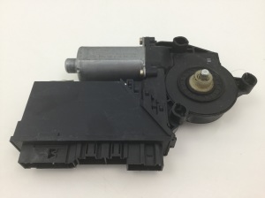 Fensterhebermotor vorne - 7L0959702D