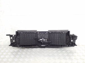 Mercedes Benz C-Class 206 (2021–2026) Luftleitblech für den Kühler A2066224000 - 4
