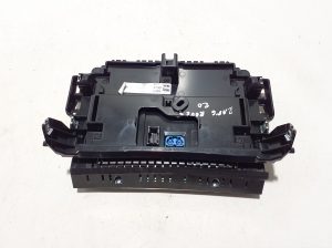 Land Rover Range Rover IV (2012–2026) Heater control panel LK5219C269AA - 3