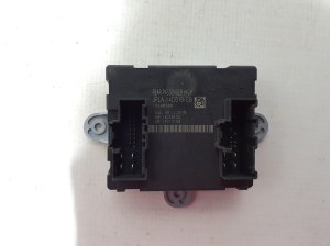 Land Rover Range Rover IV (2012–2026) Rear side door control unit JPLA14D619CB - 2