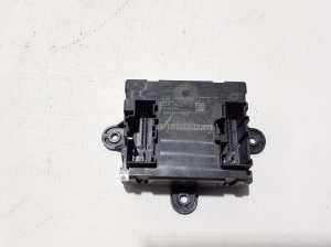   Steuergerät für hintere Seitentür  - JPLA14D620CB 