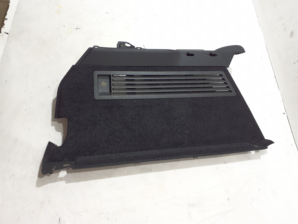 Land Rover Range Rover IV (2012–2026) Trunk side trim panel LR037176 Land Rover Range Rover IV (2012–2026) Trunk side trim panel LR037176