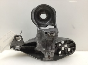  Engine holder 