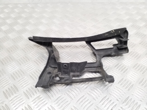  Front bumper bracket 