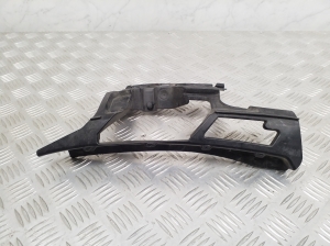  Front bumper bracket 