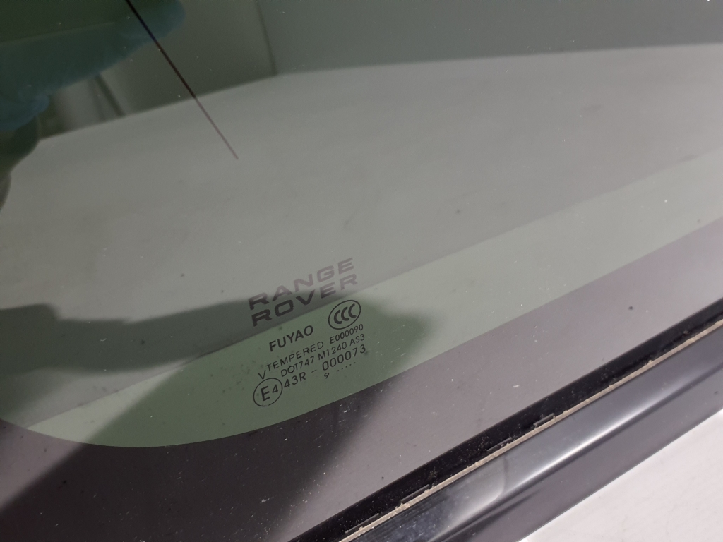 LAND ROVER Range Rover 4 generation (2012-2022) Left side rear body window LR077637 23793347