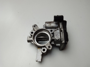  Accelerator valve 