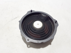 Land Rover Range Rover IV (2012–2026) Rear side door speaker JK5218808AA - 3