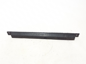 Land Rover Range Rover IV (2012–2026) Ein weiteres Detail der Außenschwellerverkleidung CPLA18K006AC - 3
