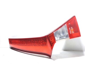 VOLVO XC70 (2007–2016) Tail light on trunk lid 306785475  30678547 - 3