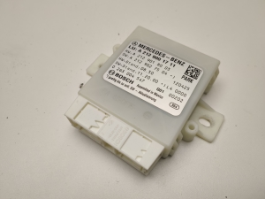 Mercedes Benz E-Class W207 (2009–2017) Parking system control unit A2129001711 - 2
