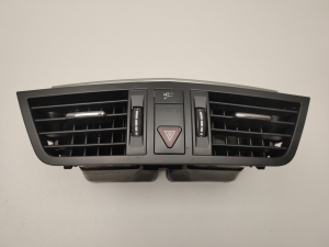   Interior panel ventilation grilles 