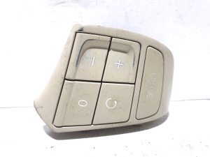 Steering wheel switch - 31264949