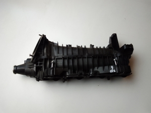  Intake manifold 