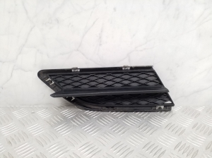 Front bumper lower grille - 7138418