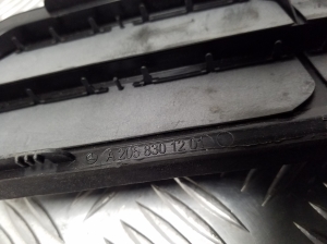 Mercedes Benz C-Class 205 (2014–2021) Tagumise poritiiva ventilatsioonivõre A2058301201 - 2
