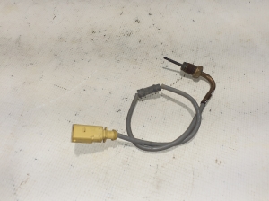 Abgastemperatursensor - 05E906088J