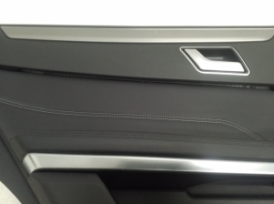  Upholstery of rear side doors 