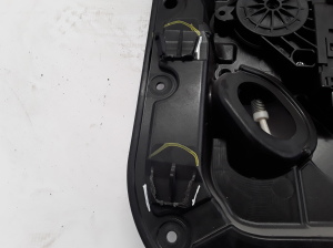 VOLVO XC90 (2015–2024) Aizmugurējo durvju logu pacēlājs 31349765 - 7