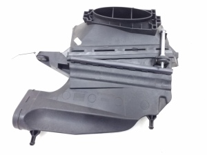 Mercedes Benz ML-Class 164 (2005–2011) Luftfiltergehäuse A6420903601 - 3