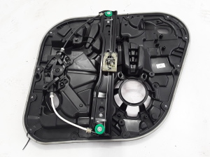 VOLVO XC90 (2015–2024) Aizmugurējo durvju logu pacēlājs 31349764 - 2